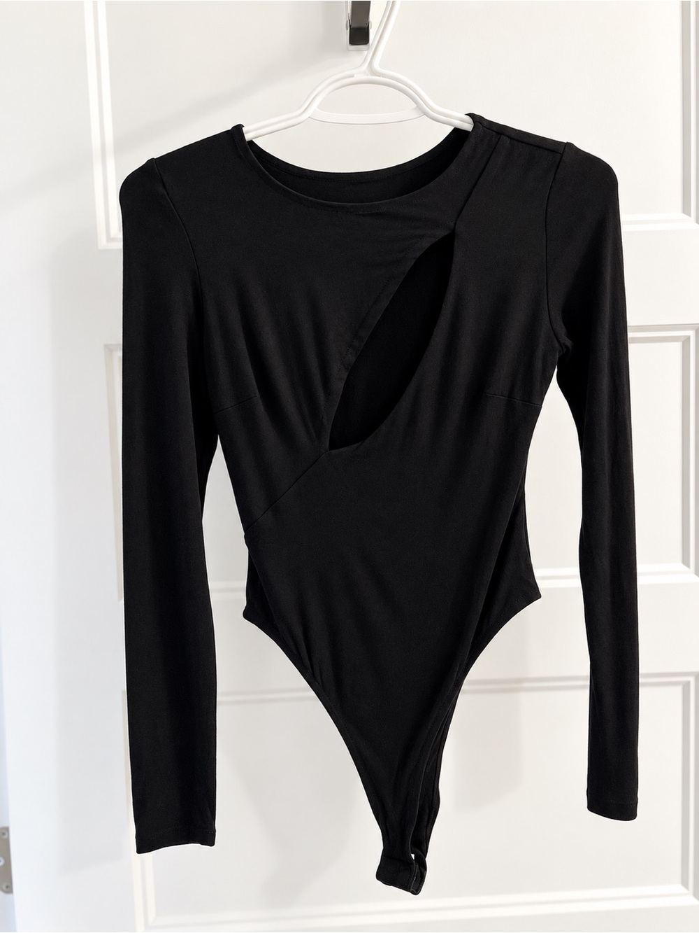 Windsorstore Long-Sleeve Black Keyhole Bodysuit - Women - Size Small